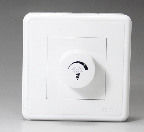 variator electric pentru intensitatea luminii variator electric pentru intensitatea luminii