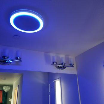 baie cu lumina de noapte baie cu lumina de noapte