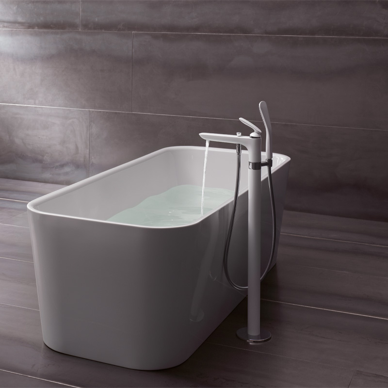 Baterie stativă pentru cadă, Kludi, Balance, cu set de duș, alb mat