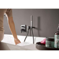 Pară de duș tip baton Hansgrohe Rainfinity 100, 1 PowderRain, negru mat