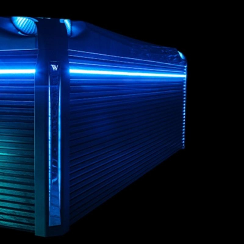 Minipiscină Atlas PeakLife Premium Plus, cu capac, jeturi luminoase și sistem WIS integrat