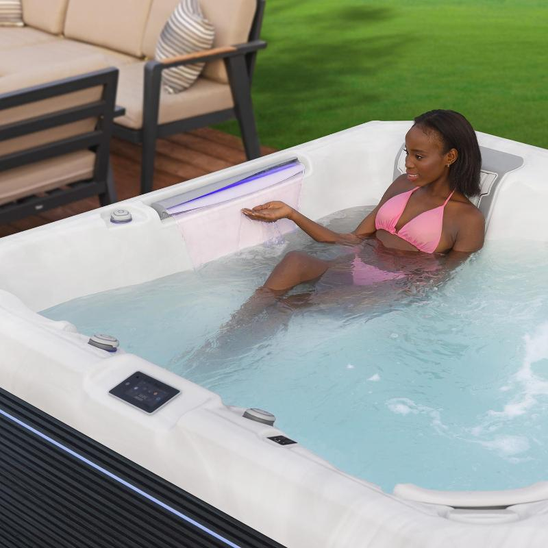 Set minipiscina Wellis, Atlas PeakLife Deluxe, cu capac, pentru 6 persoane